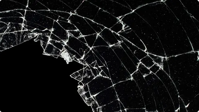 Fake Broken Screen running fullscreen